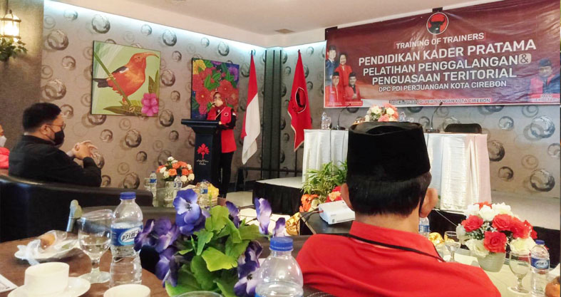 Ketua DPC Fitria : PDI Perjuangan Targetkan 10 Kursi DPRD Kota Cirebon di Pileg 2024