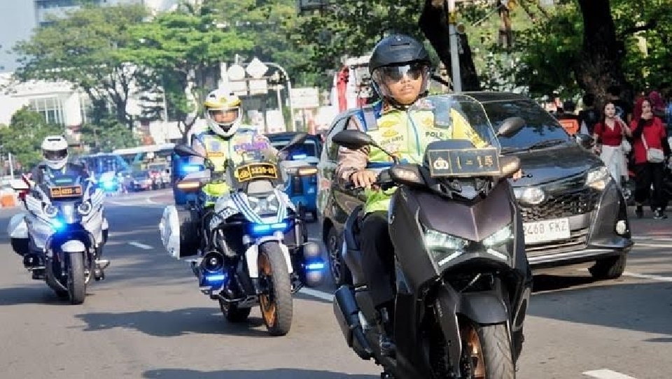Kakorlantas Polri, Irjen Agus Suryonugroho selaku Kepala Operasi Pusat (Kaopspus) Merdeka Jaya 2025 memimpin langsung pengamanan perayaan HUT RI ke-80. 