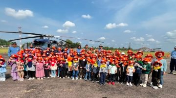 Libur Ceria Bersama TNI AU, 100 Anak Playgroup hingga SD Antusias Ikuti Edukasi Profesi di Lanud SMH