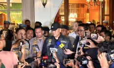 Polisi Temukan Brankas Berisi Valas Saat Geledah Kafe di Cipete