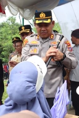 Turun Tangan di Lapangan, Kapolres Langkat Awal Penyampaian Aspirasi 500 Korban Banjir Besitang