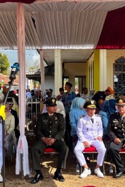 Polsek Sukahaji Kawal Upacara HUT ke-81 RI, Pastikan Kondusif di Tengah 1.000 Peserta