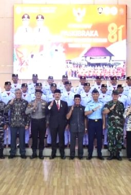 Wakil Bupati Mahmud Efendi Resmi Kukuhkan 35 Anggota Paskibraka Tapanuli Tengah 2026