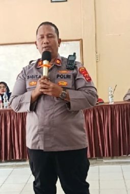 Cegah Pergaulan Bebas, Sat Binmas Polres Langkat Sosialisasi Kamtibmas di SMA Swasta Persiapan Stabat