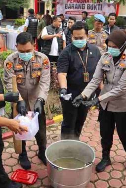 Polres Langkat Musnahkan Barang Bukti Sabu, Ekstasi, dan Ganj