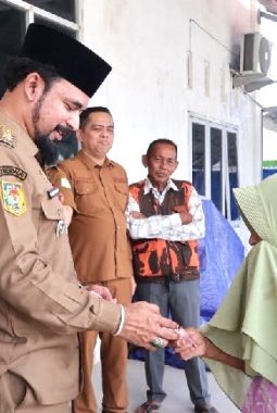 Pemkab Aceh Timur Terima Bantuan Alkes dari RSO Soeharso Surakarta untuk Korban Banjir