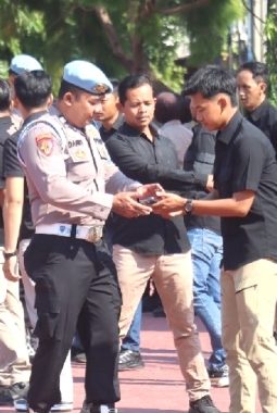 Perketat Kedisiplinan, Si Propam Polres Majalengka Gelar Razia Ponsel dan Tes Urine Mendadak