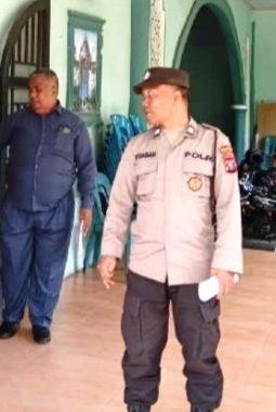 Wujudkan Rasa Aman Beribadah, Polsek Stabat Gelar Pengamanan Ibadah Minggu Kasih