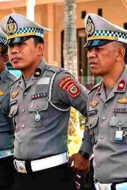 Mentari Jumat Menyapa Kuningan dengan Kehangatan, Menghadirkan Kedamaian di Setiap Sudut Jalanan